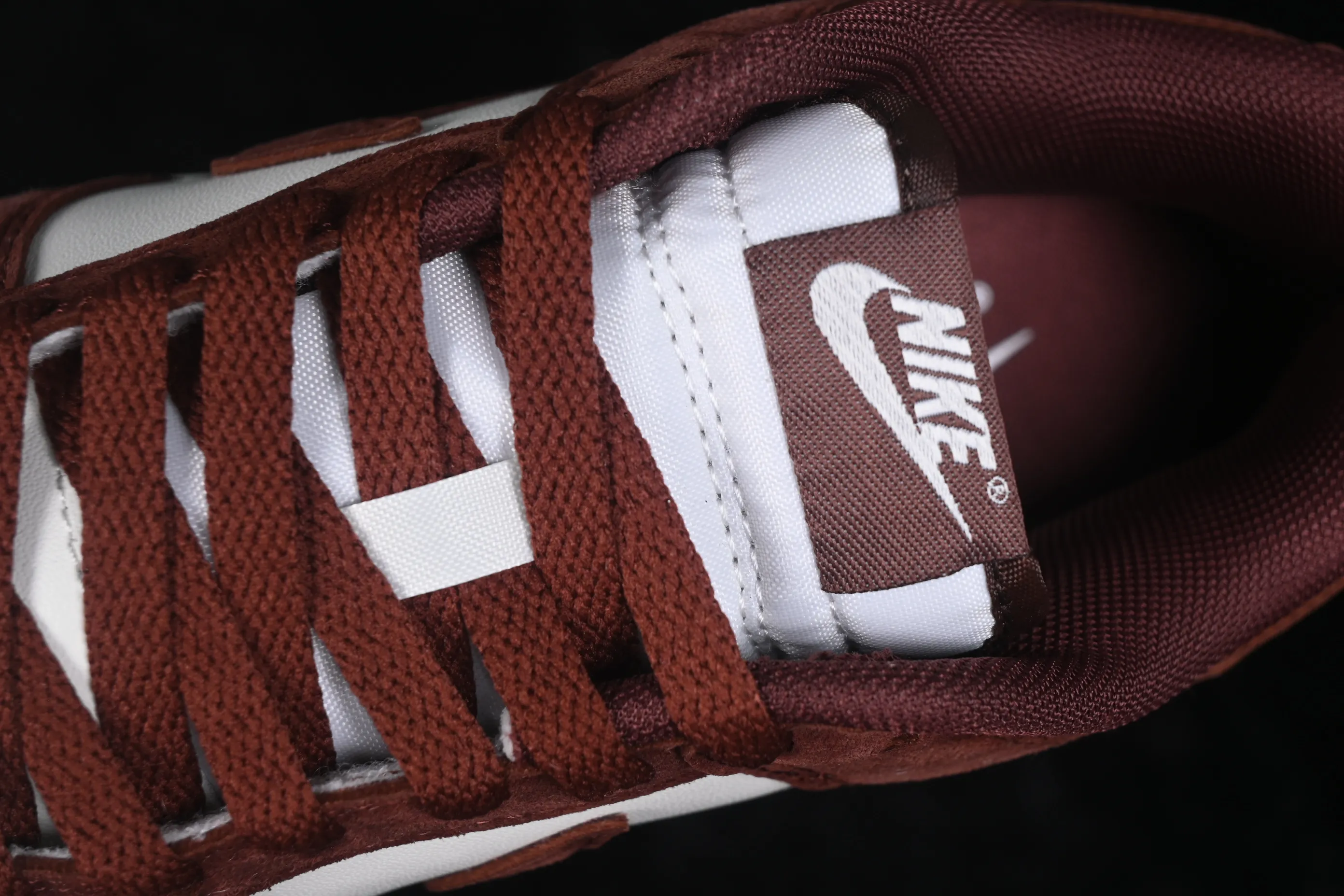 All Categories Nk SB Dunk Series Nk SB Dunk Low Low-top sneakers Nike SB Dunk Low Year of the Horse Burgundy Low-top casual sneakers IB4417-104